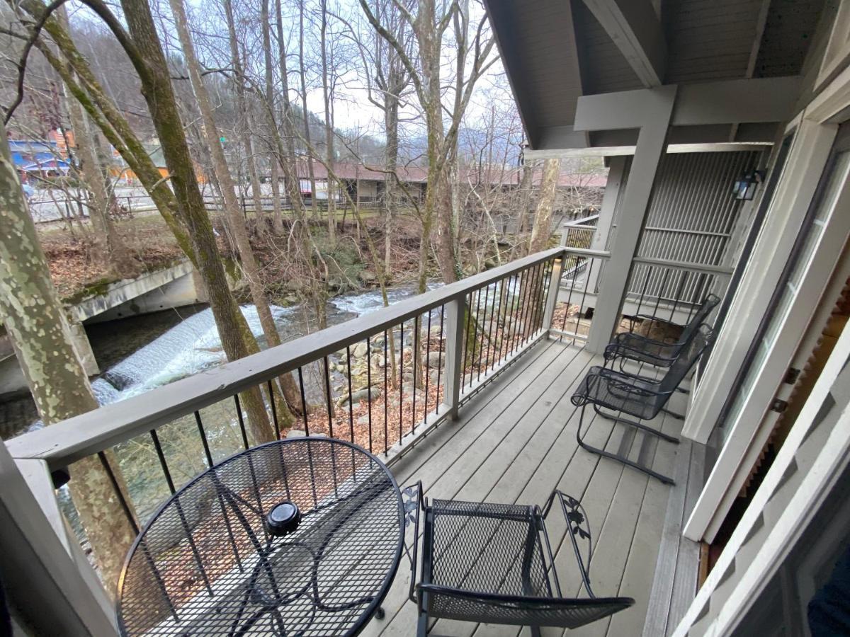 One Bedroom Cottages Kitchen Fireplace & Private Balcony on stream,1065436126:JPEG